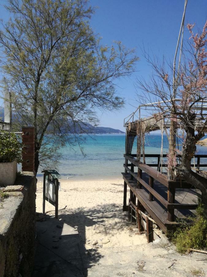 Appartamento La Maison カポリーヴェリ エクステリア 写真